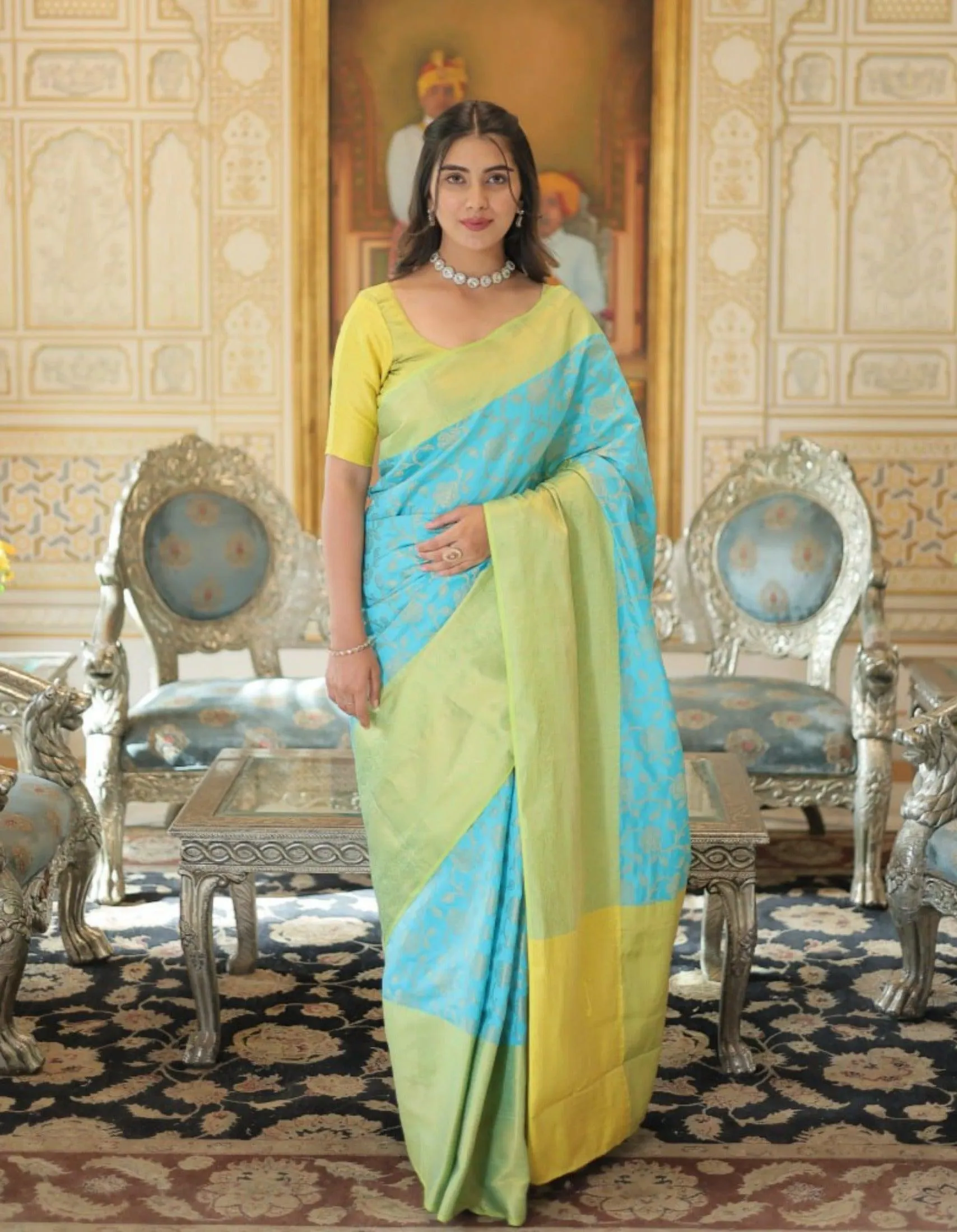 Elegant Dual-Tone Banarasi Silk Saree with Blouse