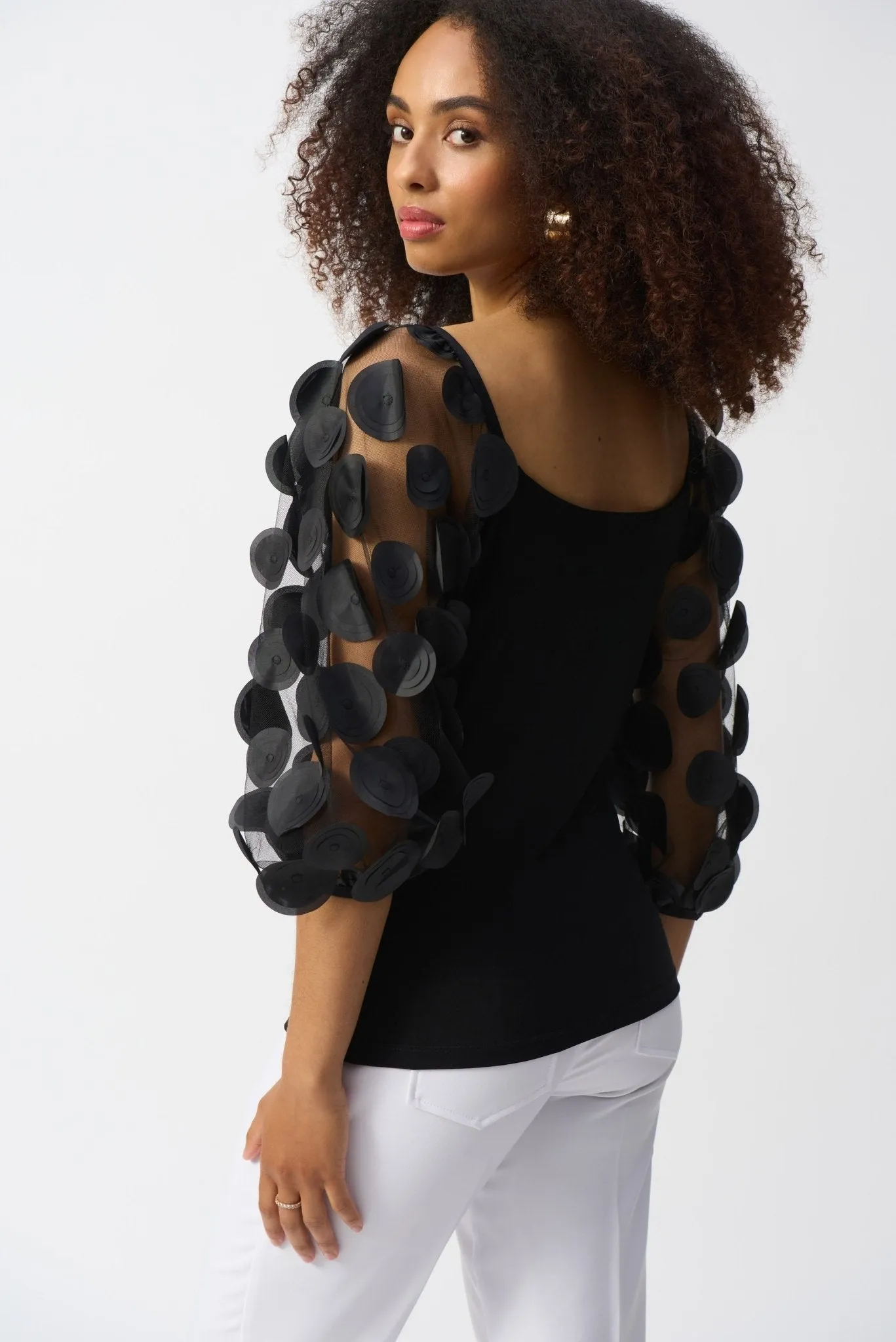 Silky Knit Top 3D Dot Sleeves Style